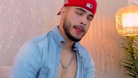 Vincent online show from September 2025 04:12:01 AM