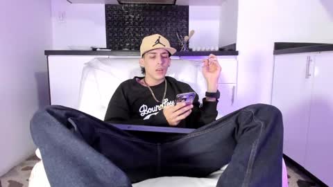 Snapshot of vincenthunter chatting on January 2025 10:26:01 PM Vincent online show from January 2025 10:26:01 PM