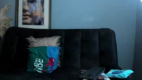 Snapshot of vincentsartori chatting on October 2025 06:17:01 AM Vincent Sartori online show from October 2025 06:17:01 AM