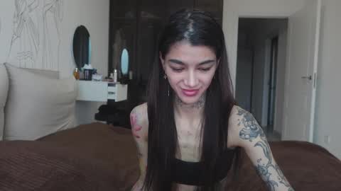 Snapshot of vinkitinkii chatting on October 2025 07:08:01 AM vinkitinkii online show from October 2025 07:08:01 AM