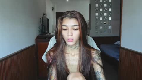 vinkitinkii online show from April 2026 03:59:01 AM