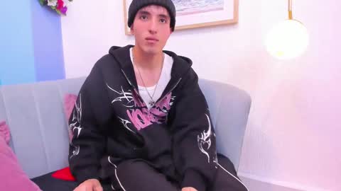 Snapshot of vinniematte chatting on February 2025 03:22:01 AM vinniematte online show from February 2025 03:22:01 AM