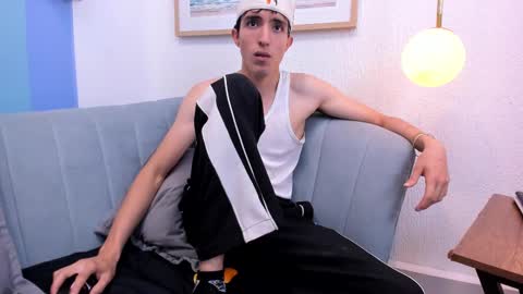 Snapshot of vinniematte chatting on February 2025 03:15:02 AM vinniematte online show from February 2025 03:15:02 AM