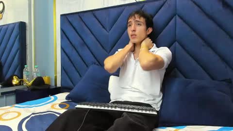 Snapshot of vinniematte chatting on March 2025 01:53:02 AM vinniematte online show from March 2025 01:53:02 AM