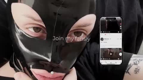 Diva Silvia online show from November 2025 04:18:02 PM