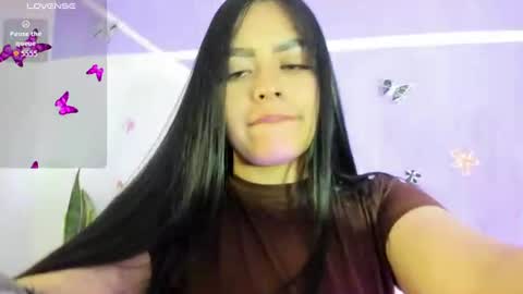 Snapshot of vio_let_ chatting on July 2026 06:11:02 AM Daniela online show from July 2026 06:11:02 AM