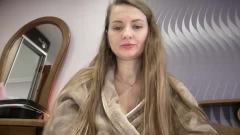 Funny  girl online show from December 2025 09:40:01 AM