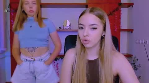 viola_sweet_ online show from June 2026 09:01:01 AM