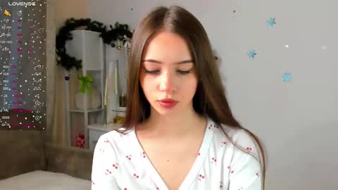 Snapshot of violarivera chatting on January 2026 09:00:02 AM violarivera online show from January 2026 09:00:02 AM