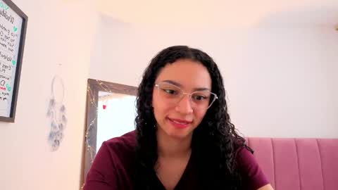 Snapshot of violet__15 chatting on May 2026 12:11:01 PM violet__15 online show from May 2026 12:11:01 PM