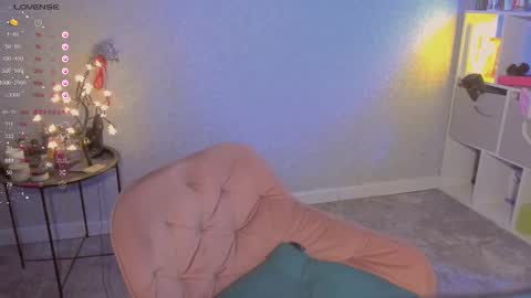 violet____h online show from March 2025 07:58:02 PM