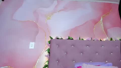 Snapshot of violet__taylor_ chatting on June 2026 02:22:01 AM violet__taylor_ online show from June 2026 02:22:01 AM