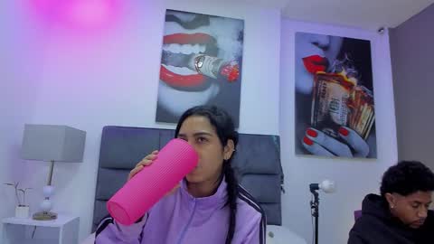 Violet and Myers online show from October 2025 11:42:02 AM