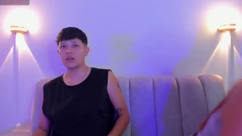 Violet and Casper online show from September 2025 05:12:01 AM
