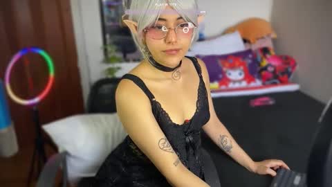 Violete Hentai01 online show from February 2025 09:22:01 PM