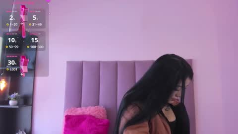 violet online show from October 2025 01:44:01 PM