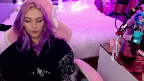 Snapshot of violet_noir_ chatting on January 2025 02:47:02 PM Deya online show from January 2025 02:47:02 PM