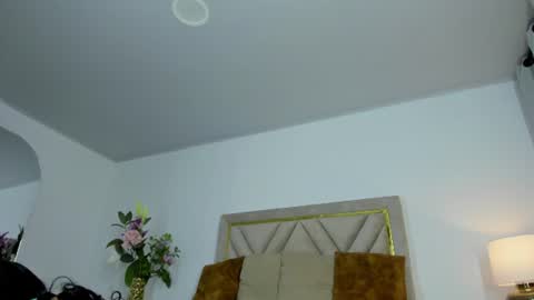 Mary online show from June 2026 07:01:02 PM