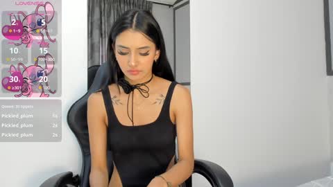  Violet  online show from January 2025 06:25:01 PM