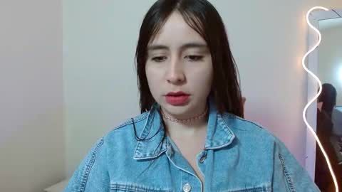 violet_tay1 online show from September 2025 10:38:02 AM