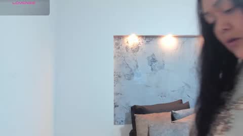 Violet  online show from October 2025 03:02:02 AM