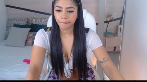 Violeta leon online show from January 2025 07:57:01 AM