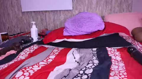 Snapshot of violeta_london chatting on February 2025 09:20:02 AM violeta london online show from February 2025 09:20:02 AM