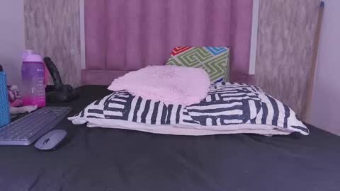 Snapshot of violeta_london chatting on September 2025 11:54:02 AM violeta london online show from September 2025 11:54:02 AM