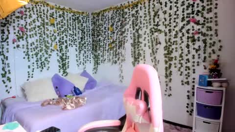 Violeta online show from November 2025 05:23:02 PM