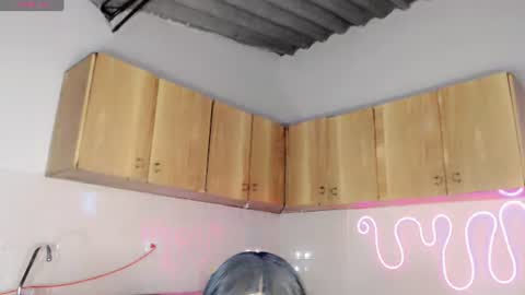 Snapshot of violeta_r_01 chatting on June 2026 04:46:01 AM violeta_r_01 online show from June 2026 04:46:01 AM