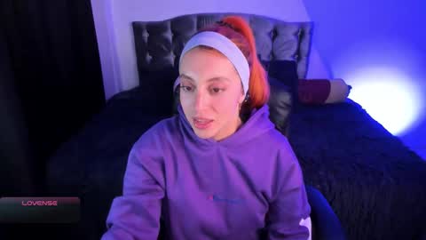 Violeta  Help me reach 150 thumbs up    online show from February 2026 03:40:02 AM