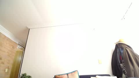 Snapshot of violetagomez_co chatting on February 2025 05:46:02 PM Violeta Gmez online show from February 2025 05:46:02 PM