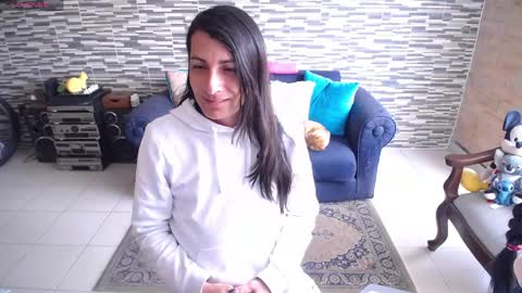 Snapshot of violetagomez_co chatting on May 2026 03:40:02 PM Violeta Gmez online show from May 2026 03:40:02 PM