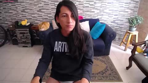 Snapshot of violetagomez_co chatting on May 2026 02:36:02 PM Violeta Gmez online show from May 2026 02:36:02 PM