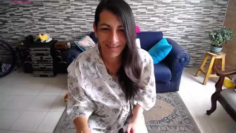 Snapshot of violetagomez_co chatting on May 2026 12:37:02 PM Violeta Gmez online show from May 2026 12:37:02 PM