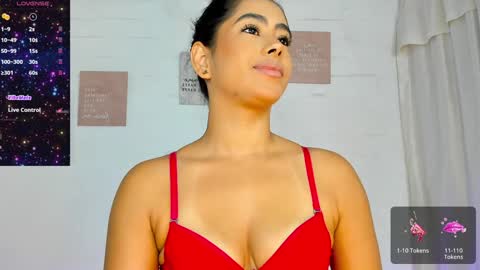 Violeta online show from January 2025 12:31:01 PM