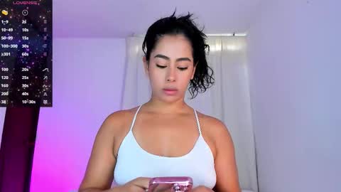 Violeta online show from October 2025 12:28:02 PM