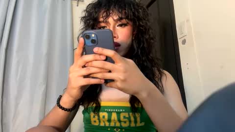 Violet online show from January 2025 01:58:01 PM