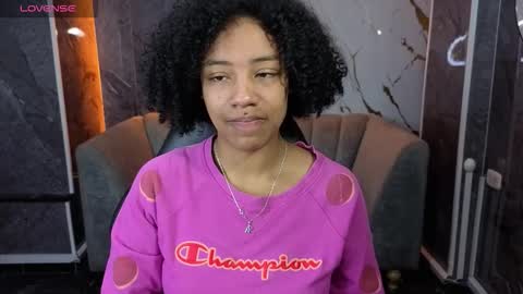 violeth_b online show from October 2025 01:01:01 PM