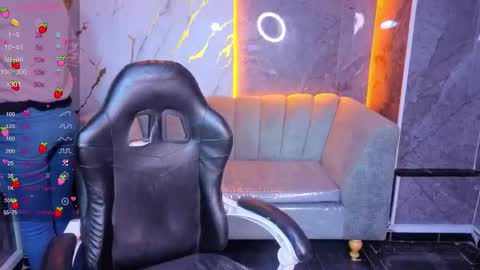 violeth_b online show from November 2025 12:59:03 PM