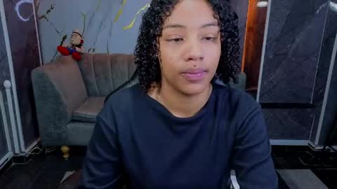 violeth_b online show from June 2026 01:57:01 PM