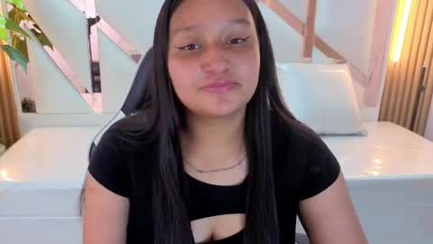 violeth_tp online show from April 2026 09:39:01 PM