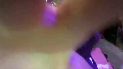 Violet Hooper online show from May 2026 05:48:02 AM
