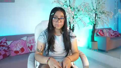 Snapshot of violetjonesx chatting on July 2026 11:38:01 AM violetjonesx online show from July 2026 11:38:01 AM