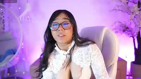 Snapshot of violetjonesx chatting on July 2026 11:34:02 AM violetjonesx online show from July 2026 11:34:02 AM