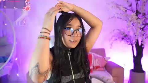 Snapshot of violetjonesx chatting on July 2026 11:41:01 AM violetjonesx online show from July 2026 11:41:01 AM