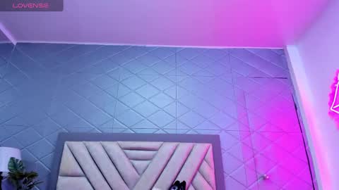 Violet Rousse online show from February 2025 03:32:02 PM