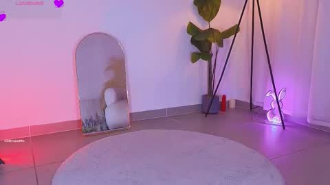 violetssweet online show from January 2026 01:18:01 AM