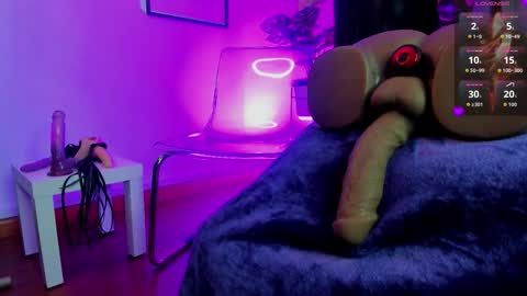 Violett  online show from October 2025 12:15:01 PM