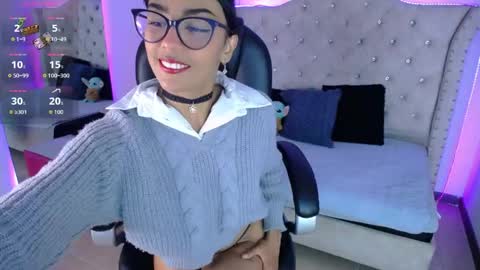 Snapshot of violett_garden chatting on May 2026 11:16:02 AM Violet online show from May 2026 11:16:02 AM